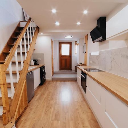 Perfect Family-Oriented And Renovated Townhouse In The Old Antibes Apartment Екстериор снимка