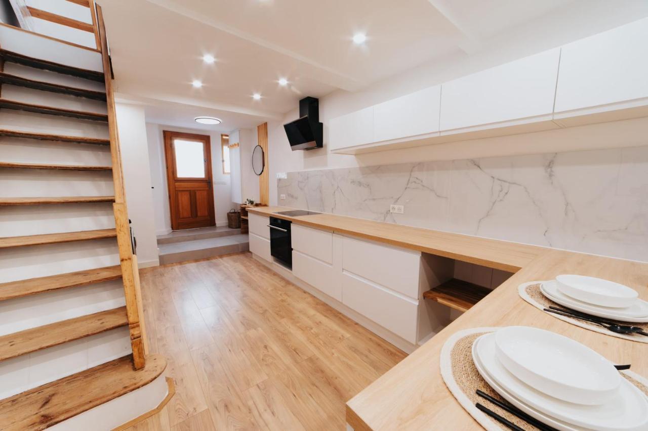 Perfect Family-Oriented And Renovated Townhouse In The Old Antibes Apartment Екстериор снимка