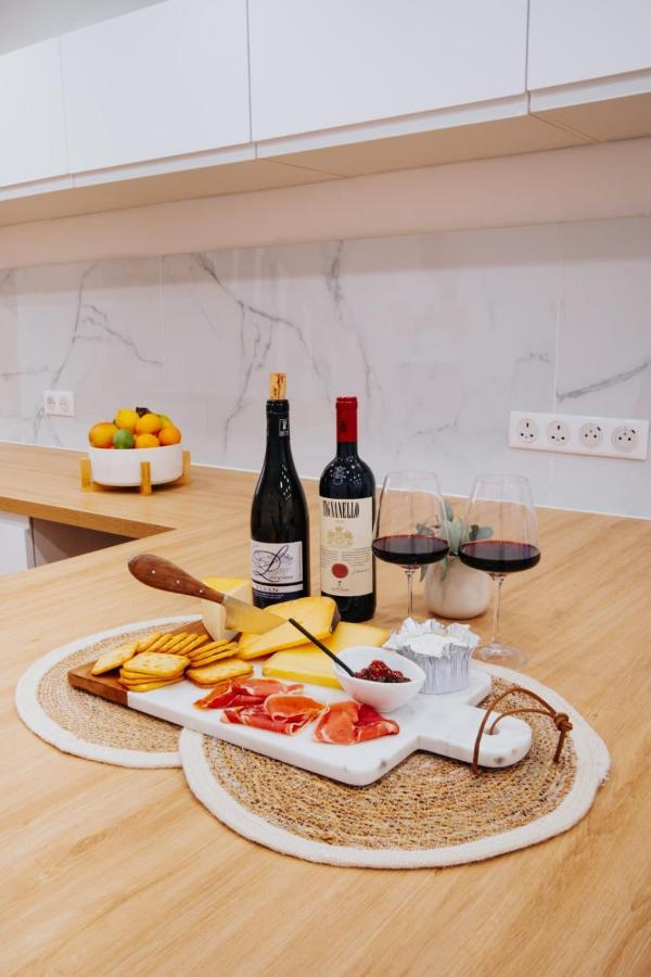 Perfect Family-Oriented And Renovated Townhouse In The Old Antibes Apartment Екстериор снимка