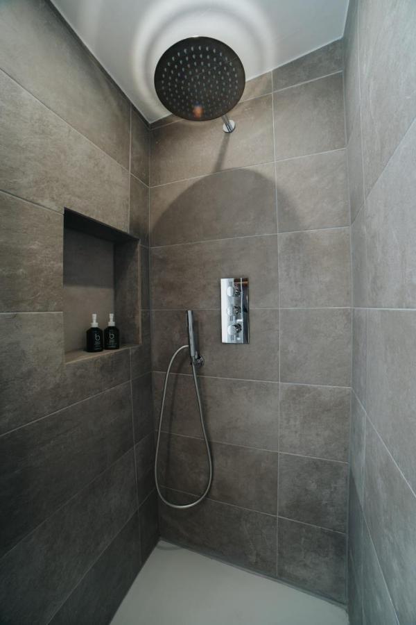 Perfect Family-Oriented And Renovated Townhouse In The Old Antibes Apartment Екстериор снимка