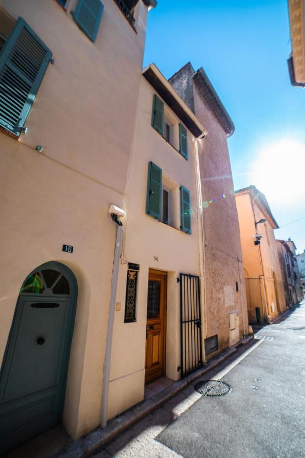 Perfect Family-Oriented And Renovated Townhouse In The Old Antibes Apartment Екстериор снимка